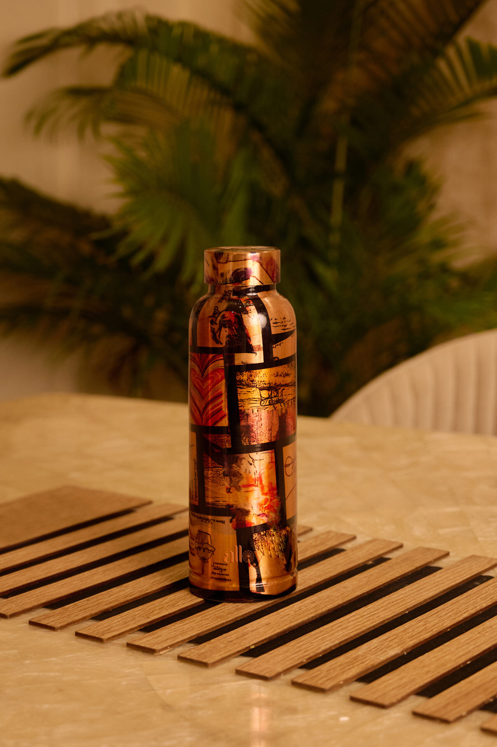 HYDRA PLAIN COPPER BOTTLE WITH DOME /3D STICKER